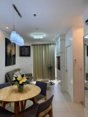 Jasmine - Two Bedroom Condo Unit with Balcony